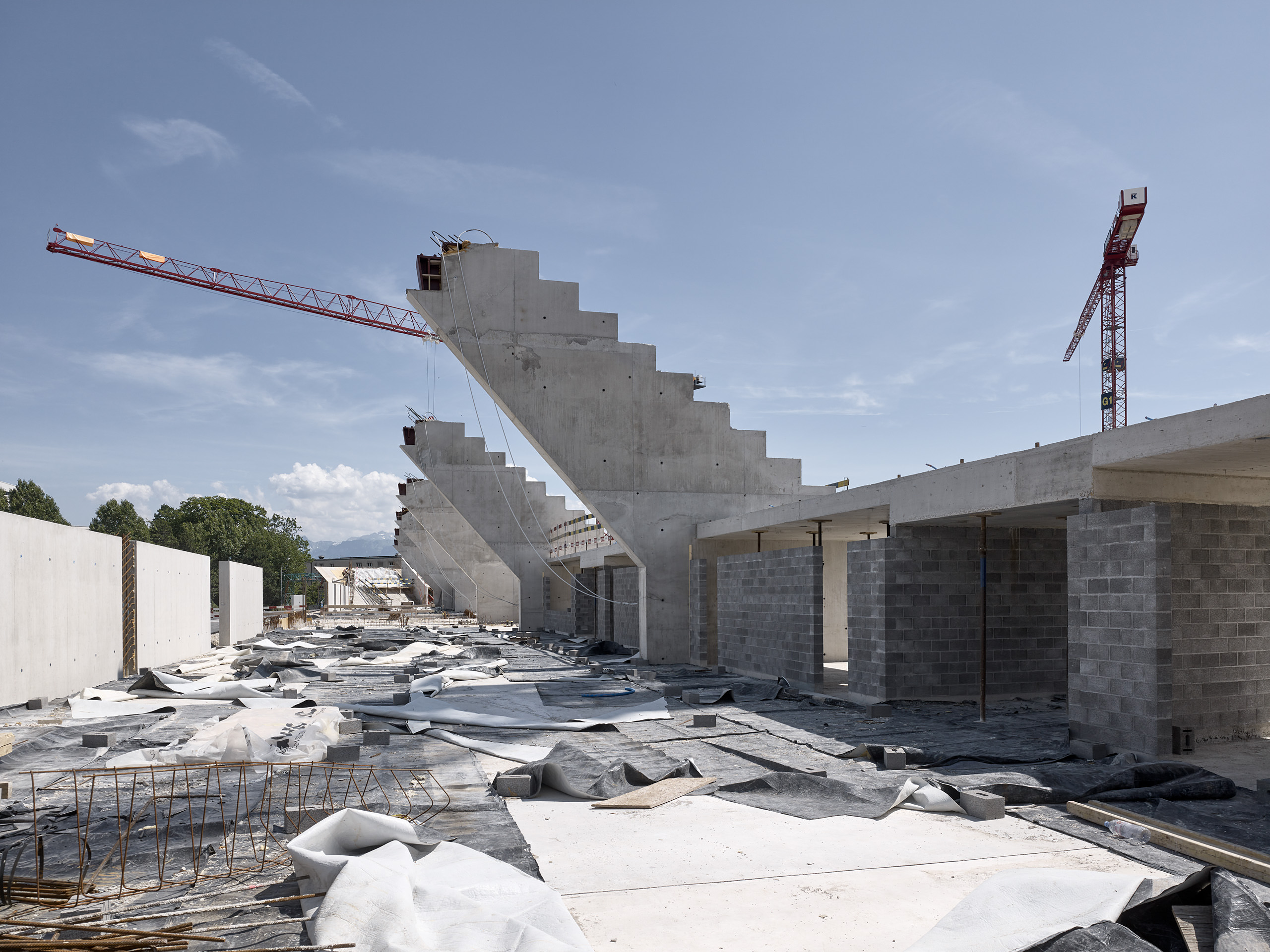 Stade de la Tuilière, Lausanne